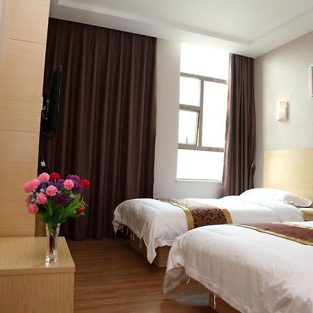 Shenzhen Voyage Boutique Hotel Exterior photo